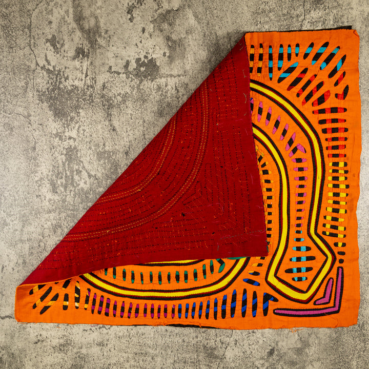Snake Dance Museum Quality Mola