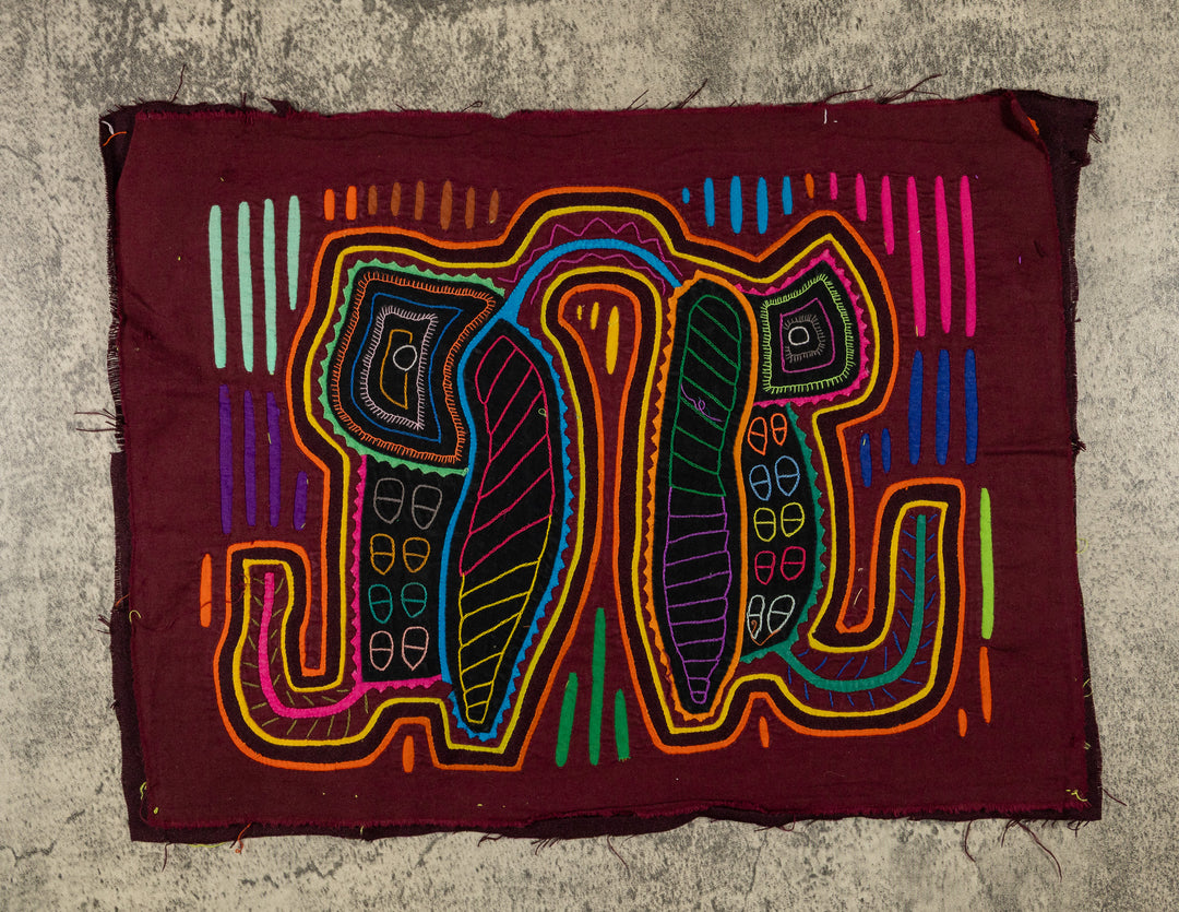 Maroon Puppy Dog Bulldog Mola