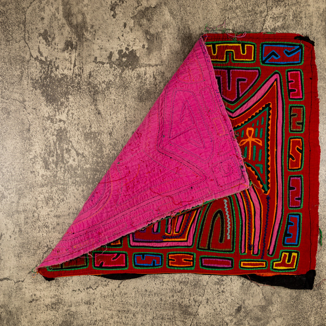 Former Kuna Blouse Museum Quality Mola