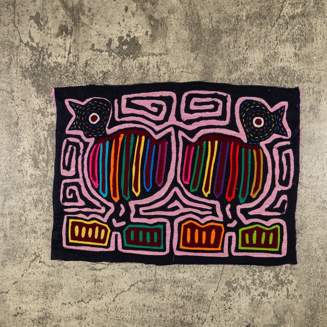 Black And Pink Wake The Town Mola