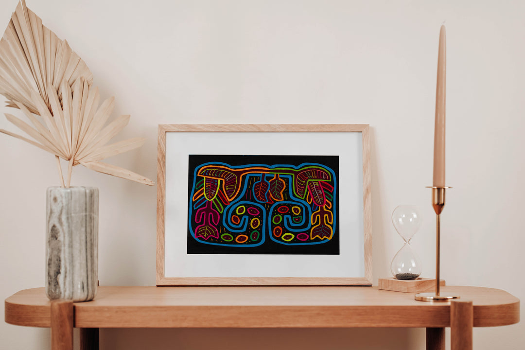 Black And Blue Jungle Foliage Mola