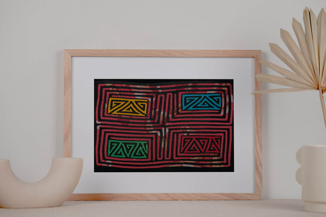 Vintage Black And Red Classic Design Mola
