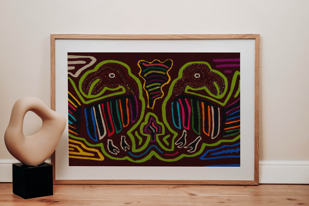 Maroon And Green Buzzard Bird Mola