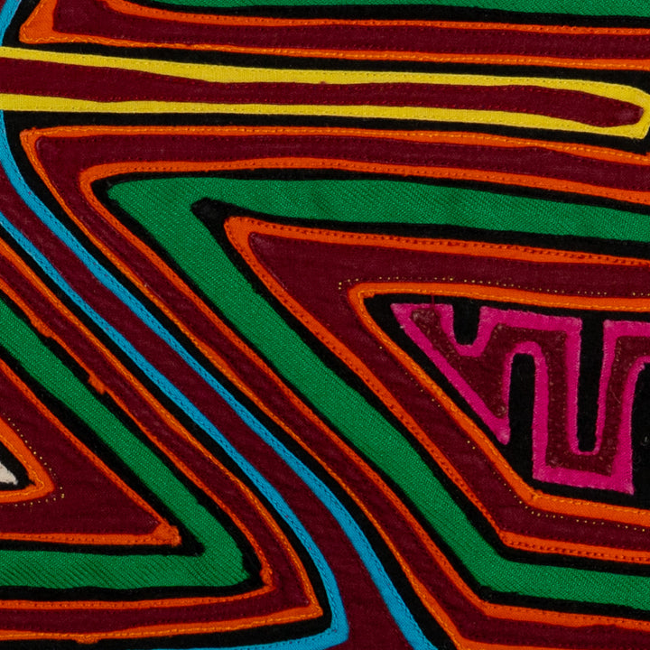 Machine-Stitched Classic Design Mola