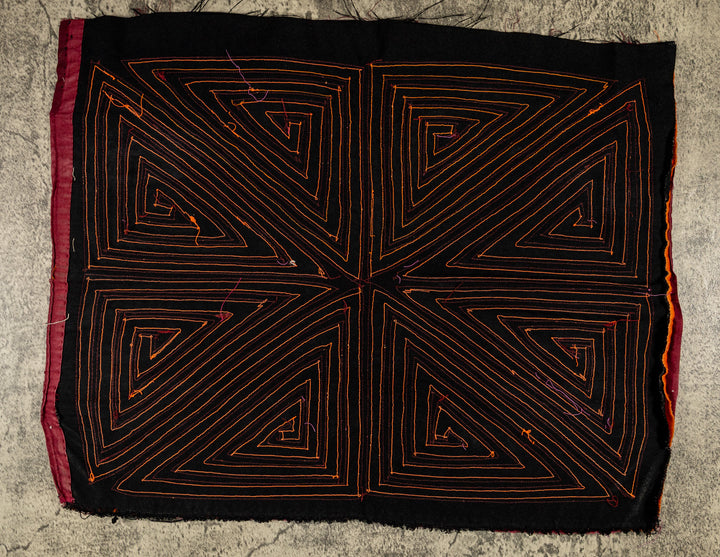 Machine-Stitched Classic Design Mola