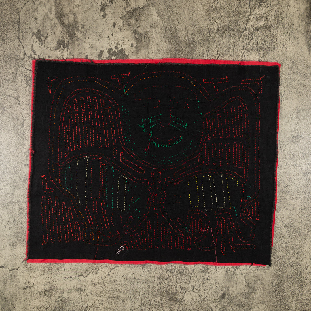 Black And Red Kitty Cat Mola