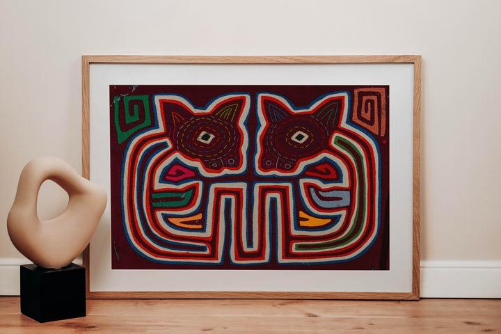 Burgundy And White Jungle Critter Conversation Mola