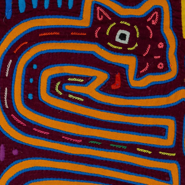 Peek-A-Boo Creepy Crawly Critters Mola