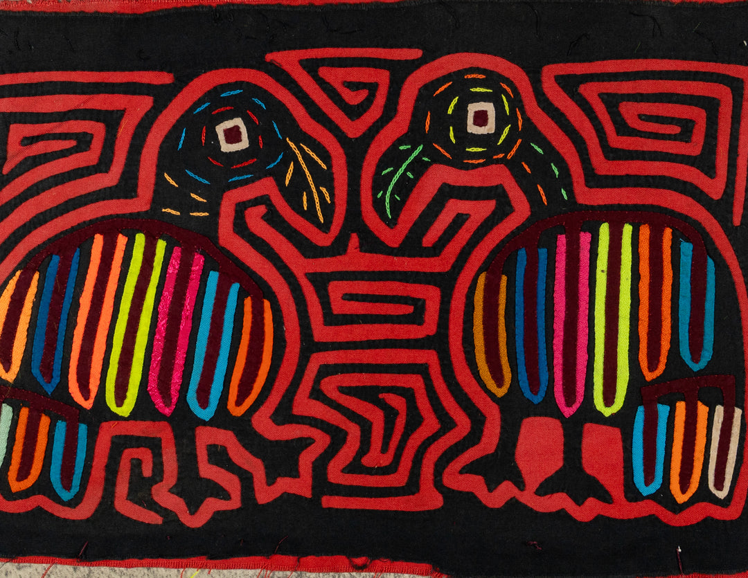 Black And Red I Am Lost Me Too Mola