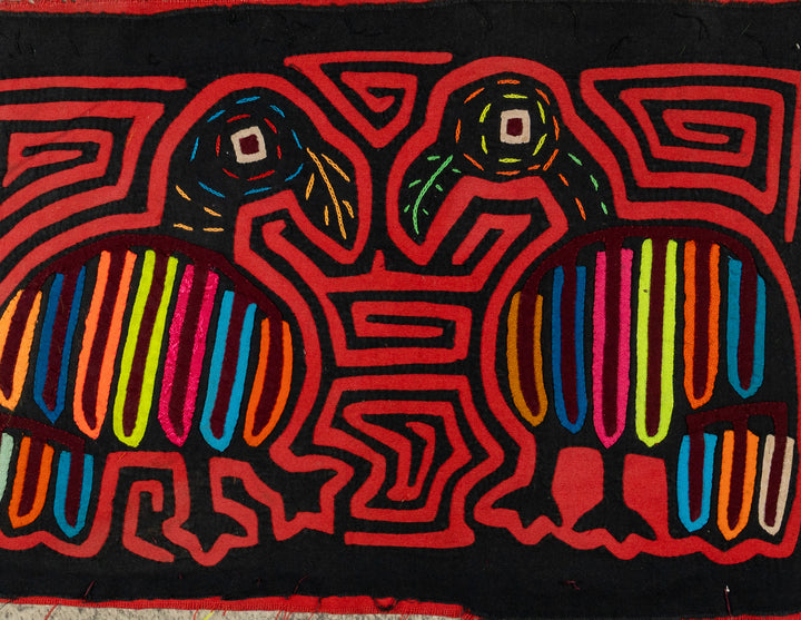 Black And Red I Am Lost Me Too Mola