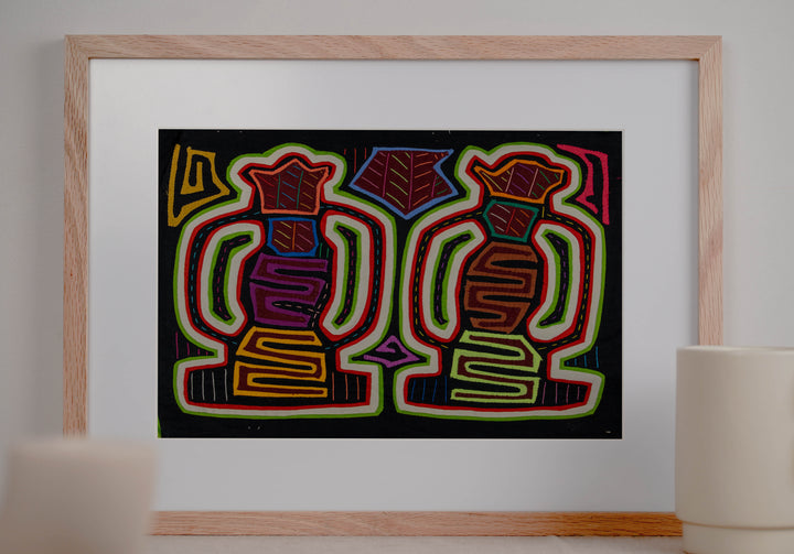 Green And Red Railroad Lantern Mola