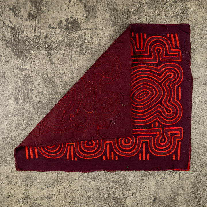 Black And Red Classic Design Mola
