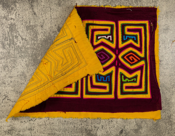 Machine-Stitched Classic Design Mola