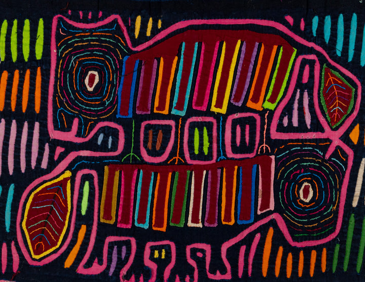 Black And Pink Jungle Taxi Cab Mola