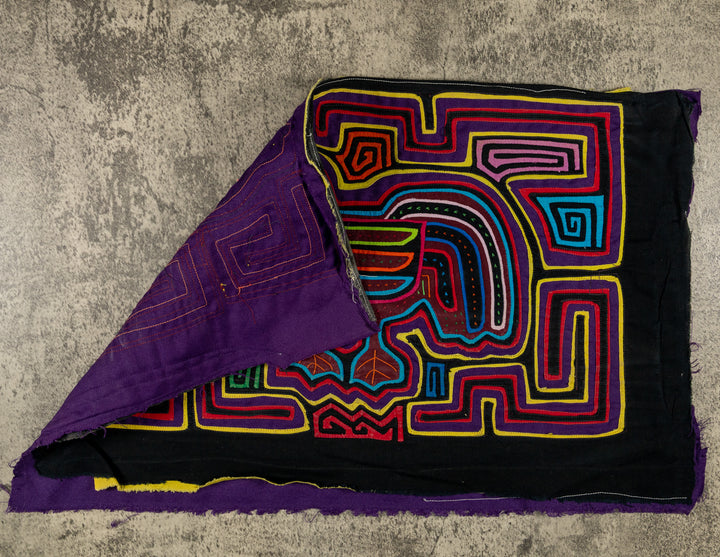 Machine-Stitched Classic Design Mola