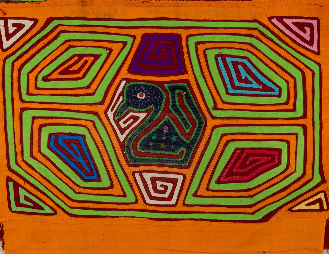 Machine-Stitched Classic Design Mola