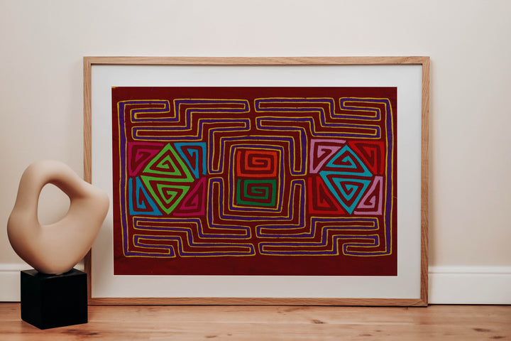 Symmetry Classic Design Mola