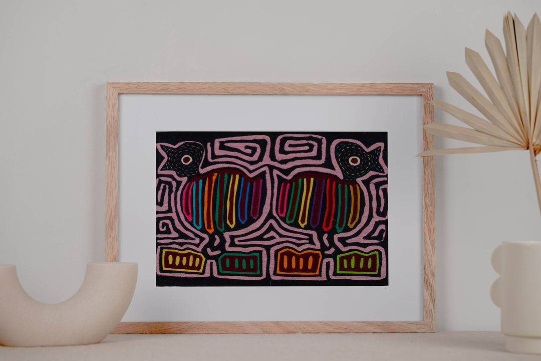 Black And Pink Wake The Town Mola