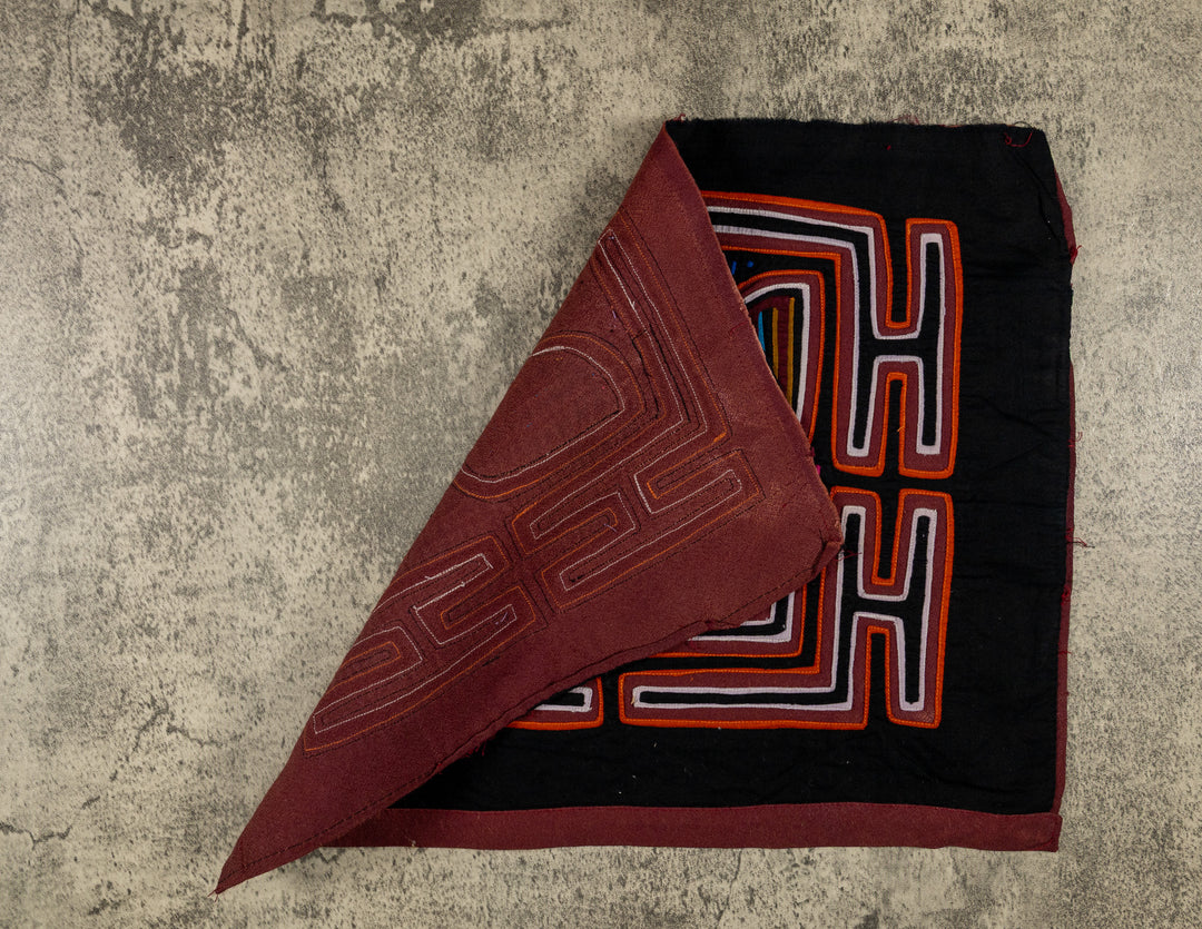 Machine-Stitched Classic Design Mola