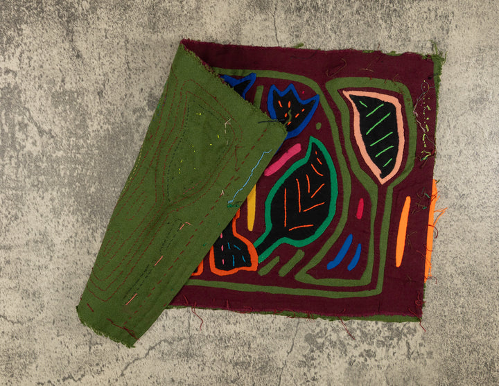 Burgundy And Green Top Cat Mola