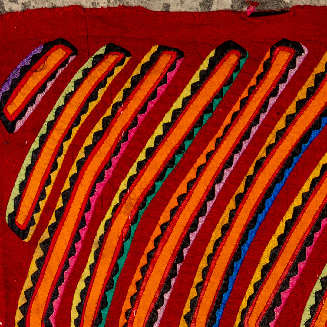 Rainbow Museum Quality Mola