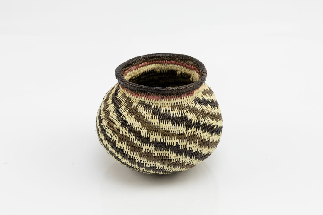 Wounaan Indian Hand Woven Spiral Design Panama Basket