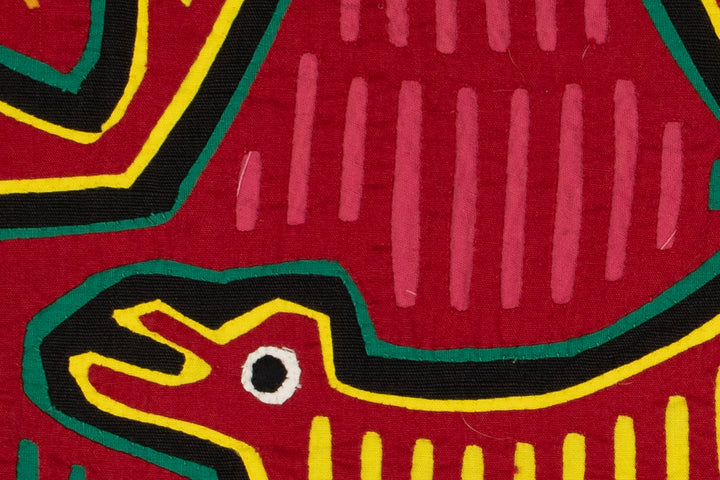 Vintage RED Star Birdie Bowtie Mola