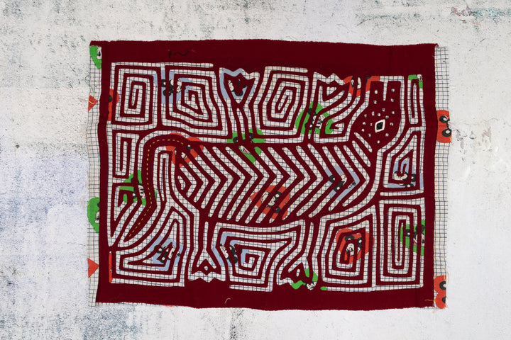 Vintage Puppy Dog Howling Mola