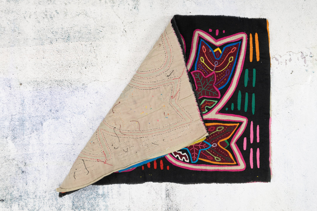 Aircraft Carrier Flag Man Mola