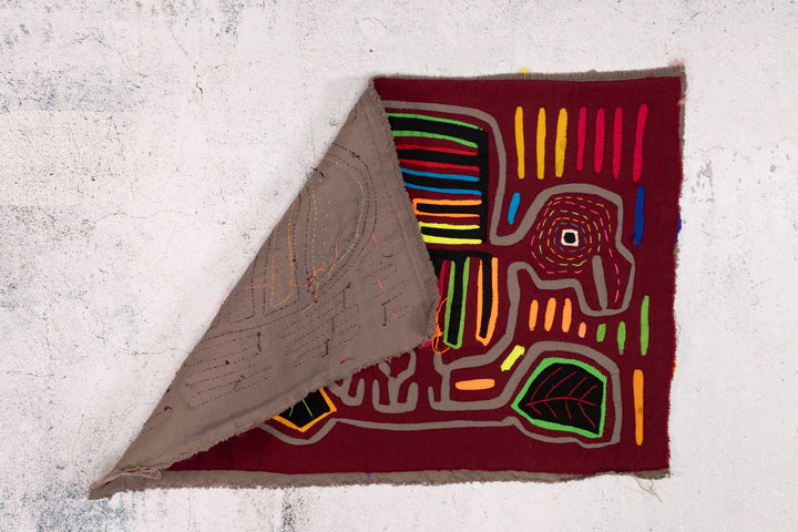 Multicolor Bird on The Wing Mola