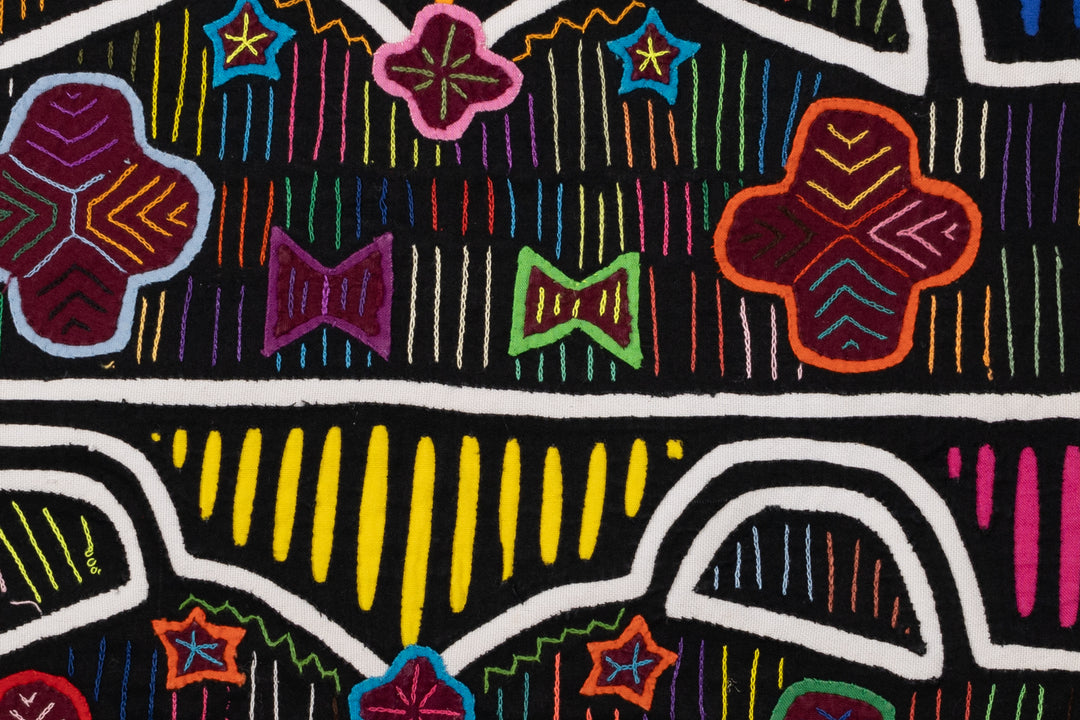 Weird Automobile Fender Bender Mola