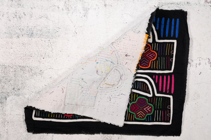 Weird Automobile Fender Bender Mola