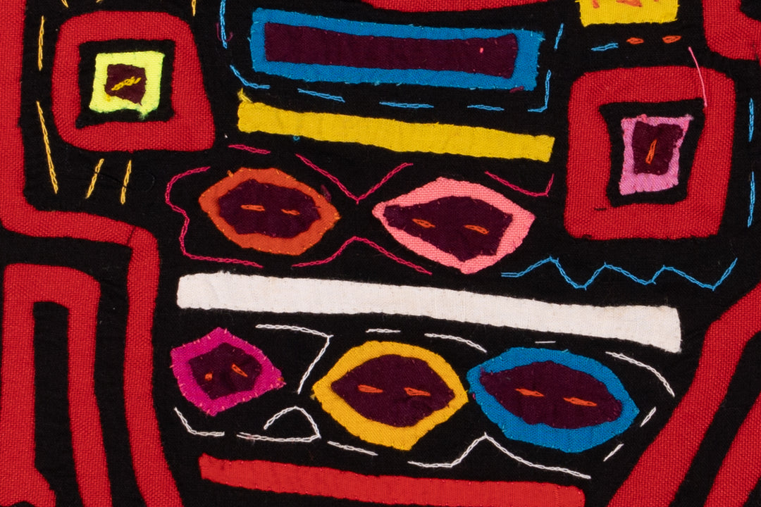 Red Black Honduran Anafre BBQ Mola