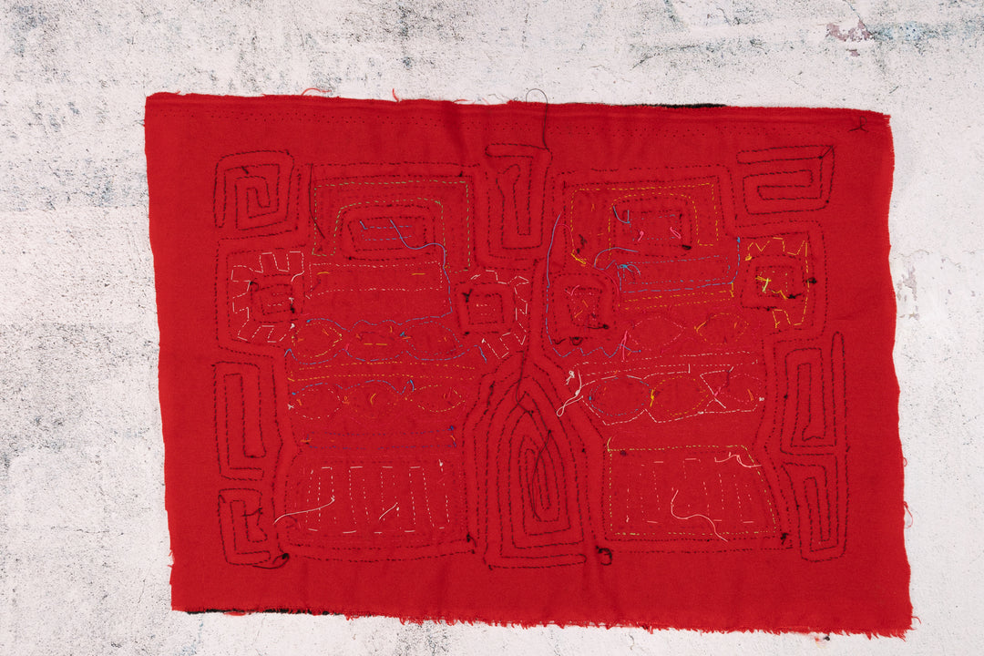 Red Black Honduran Anafre BBQ Mola