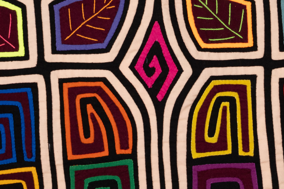 Apple of your Eye Fruit Mola