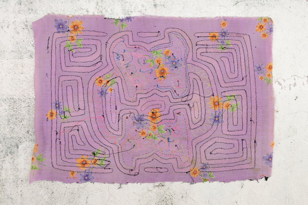 Vintage Purple Flower Background Material Mola