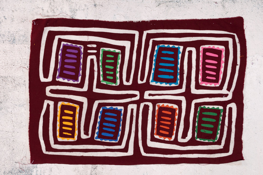Hollywood Squares Mola