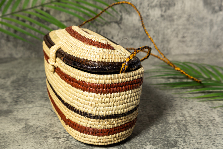 Vintage Hanging Basket Purse