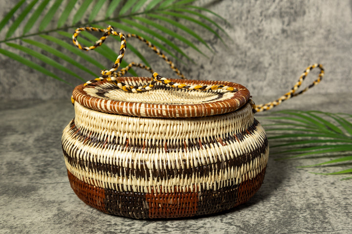 Oval Vintage Hanging Basket