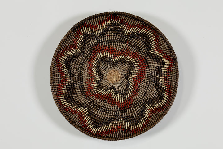 Cosmic Pulsating Star Basket Plate