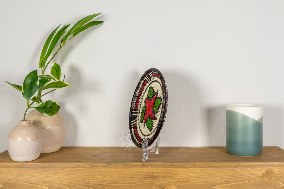 Red And Green Spiral Flower Small Basket Plate