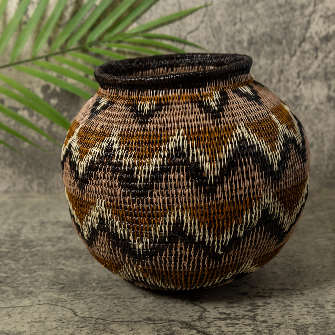 Brown And White Gentle Surf Rainforest Basket