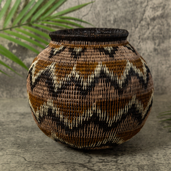 Brown And White Gentle Surf Rainforest Basket