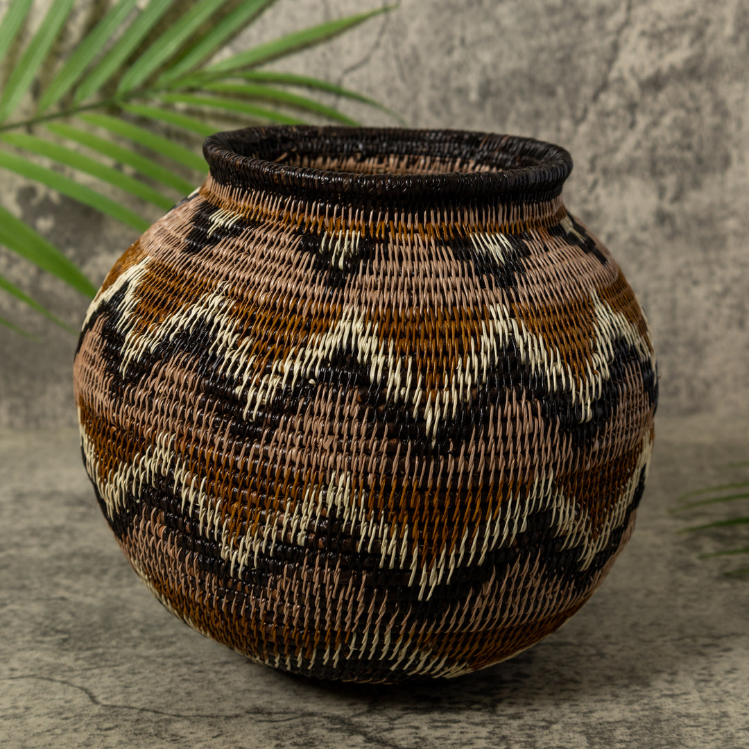 Brown And White Gentle Surf Rainforest Basket