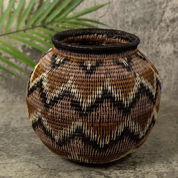 Brown And White Gentle Surf Rainforest Basket