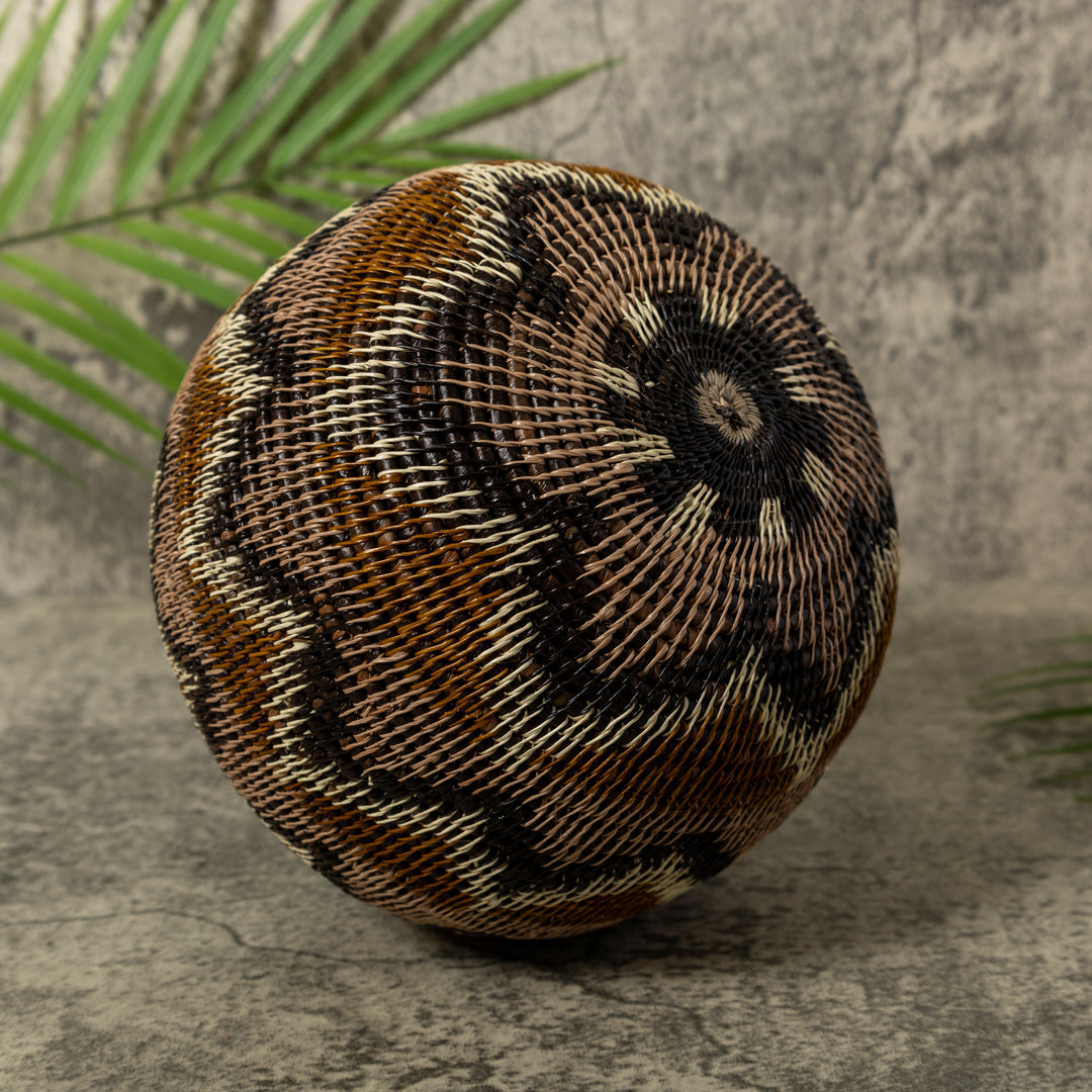 Brown And White Gentle Surf Rainforest Basket