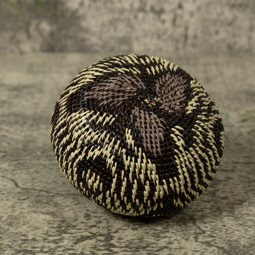 Black And White Rainforest Basket With Top