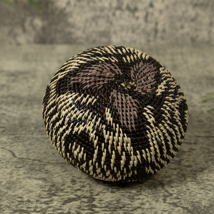 Black And White Rainforest Basket With Top