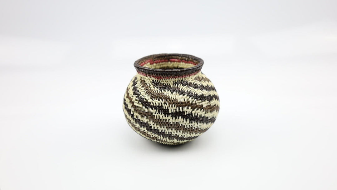 Wounaan Indian Hand Woven Spiral Design Panama Basket