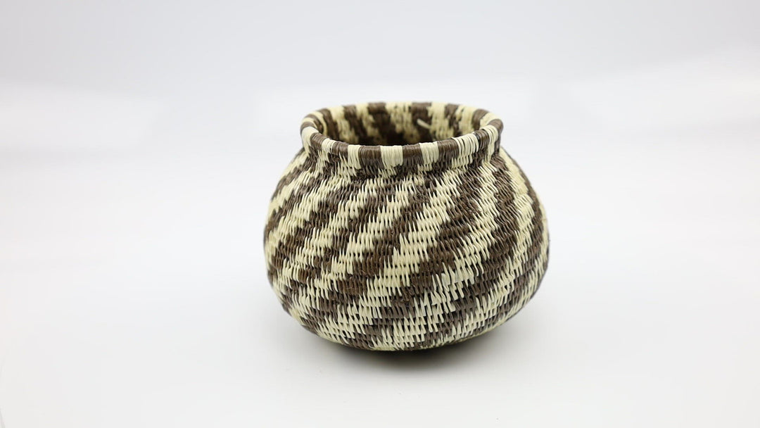 Wounaan Indian Hand Woven Spiral Panama Basket